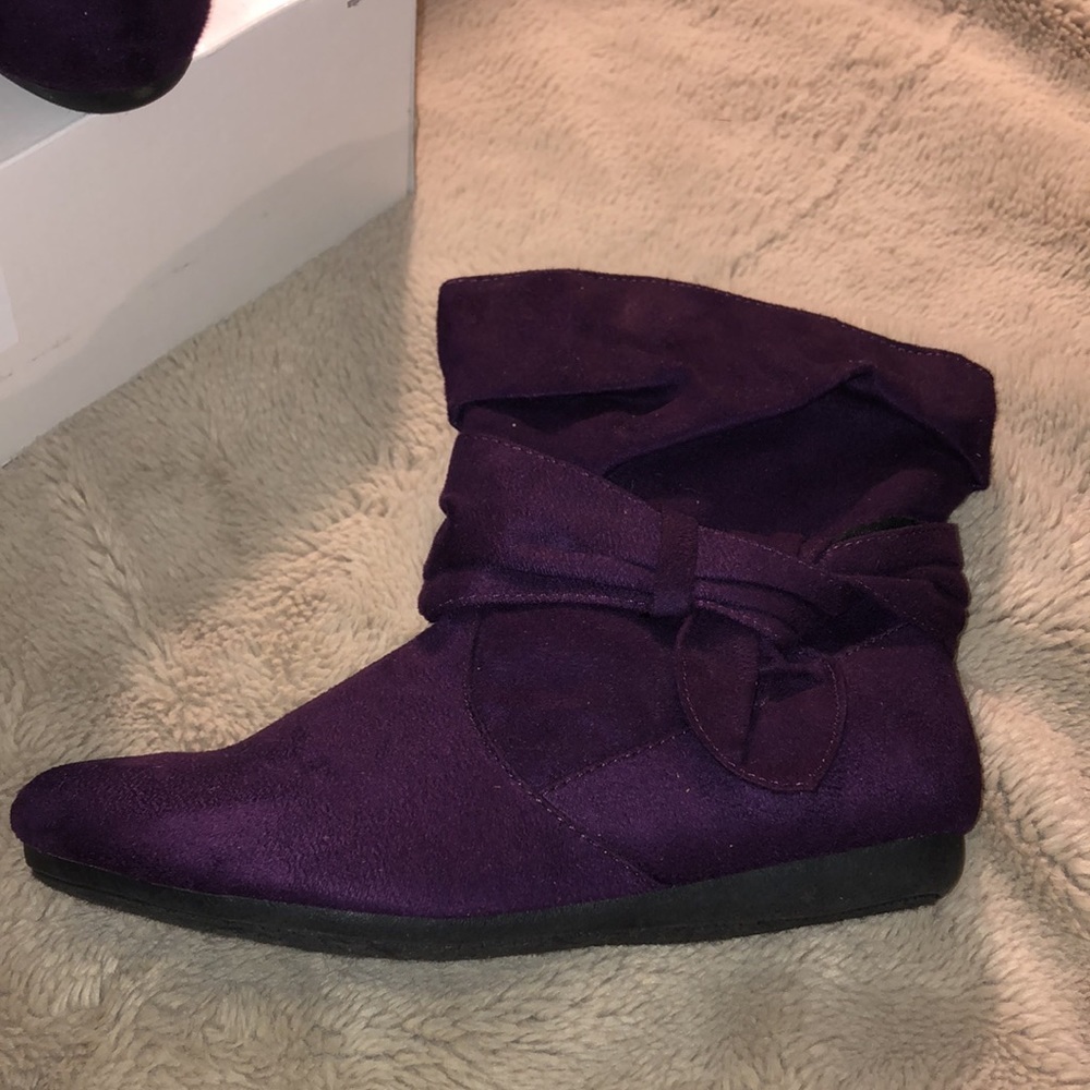 NWOT SO Pull On Ankle Boots, size 6.5